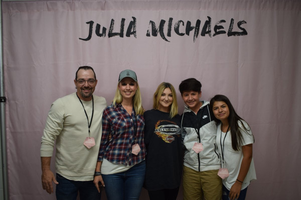 Julia Michaels pic #1161434