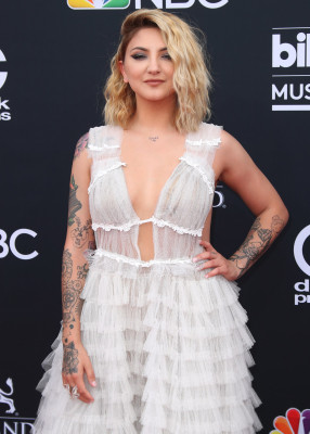 Julia Michaels pic #1039368