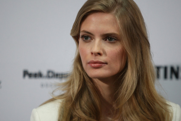 Julia Stegner pic #185004