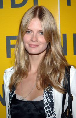 Julia Stegner pic #185722