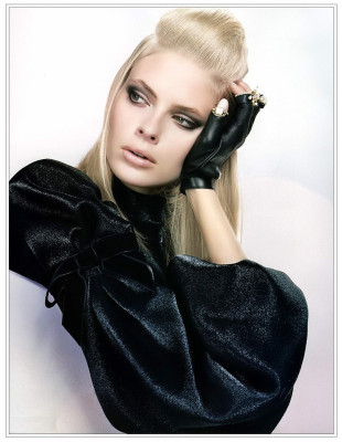 Julia Stegner pic #80716