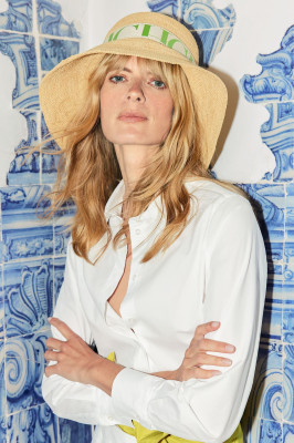 photo 25 in Julia Stegner gallery [id1353544] 2024-07-06 00:00:00
