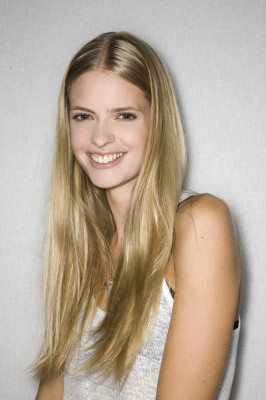 Julia Stegner pic #185709