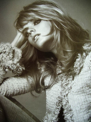 Julia Stegner pic #22134