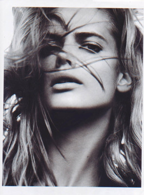 Julia Stegner pic #37507