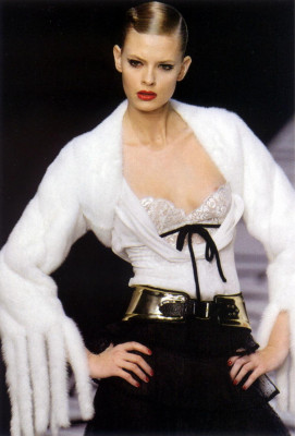Julia Stegner pic #36467