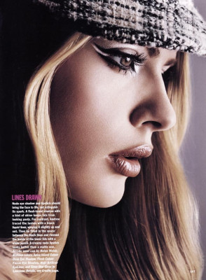Julia Stegner pic #50272