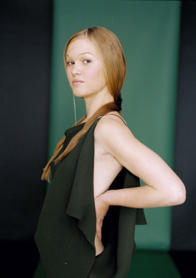 Julia Stiles pic #226250