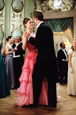 photo 13 in Julia Stiles gallery [id23570] -0001-11-30 00:00:00