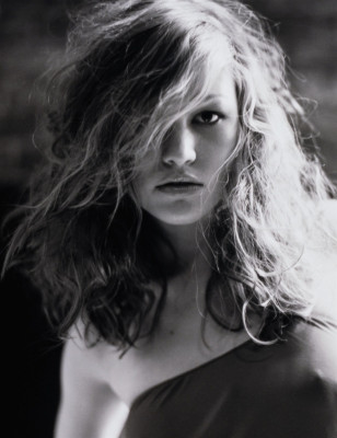 photo 23 in Julia Stiles gallery [id199815] 2009-11-13 00:00:00