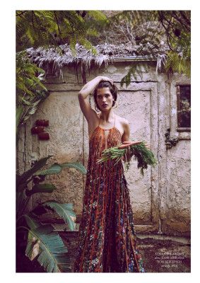 Julia Van Os pic #1215413