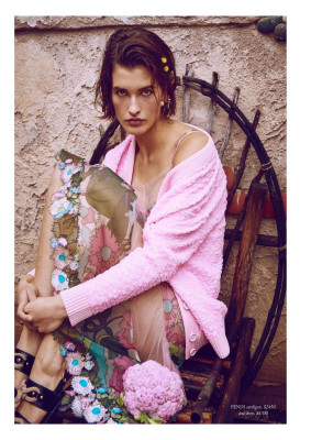 Julia Van Os pic #1215410