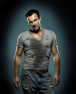 Julian McMahon pic #175093