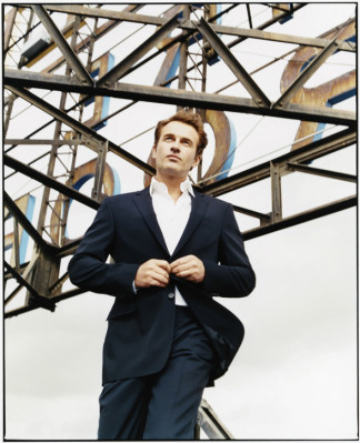Julian McMahon pic #40755