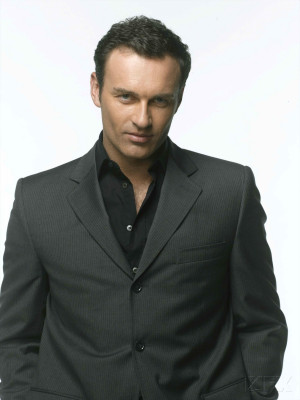 Julian McMahon pic #48226