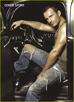 Julian McMahon pic #101841