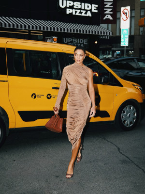 Juliana Paes - Stella Artois Dinner in New York 09/10/2025