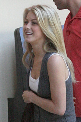 Julianne Hough pic #158071