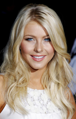 Julianne Hough pic #333951