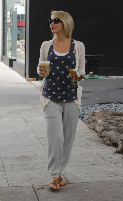 Julianne Hough pic #622174