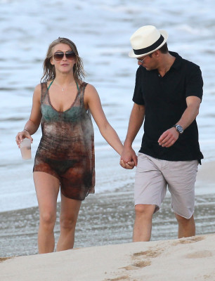 Julianne Hough pic #507205
