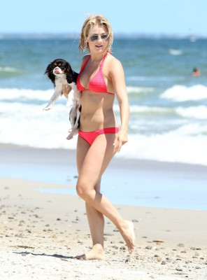 Julianne Hough pic #511486