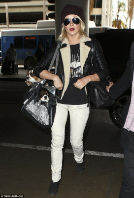 Julianne Hough pic #649602