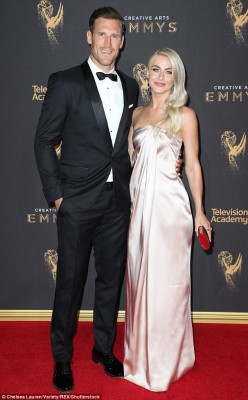 Julianne Hough pic #962071