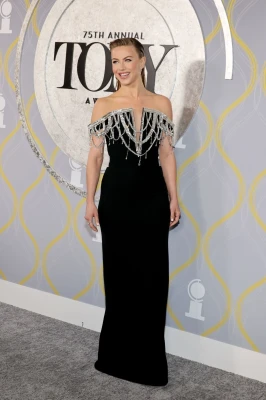 photo 8 in Julianne Hough gallery [id1303854] 2022-07-04 00:00:00