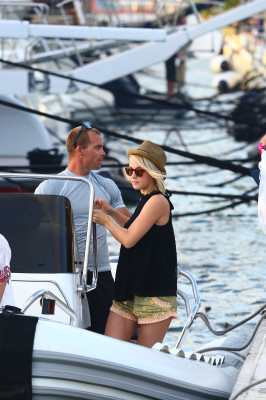 Julianne Hough pic #566572
