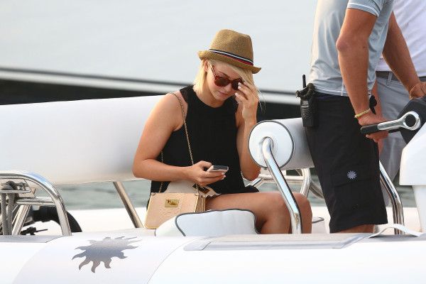 Julianne Hough pic #566574