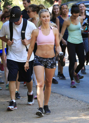 Julianne Hough pic #865531