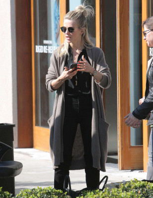 Julianne Hough pic #905087