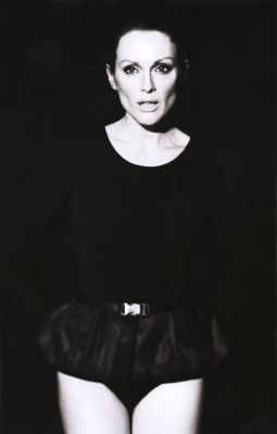 Julianne Moore pic #107494