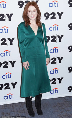 Julianne Moore pic #1116138