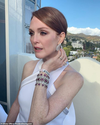 Julianne Moore pic #1098117