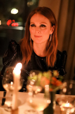 Julianne Moore pic #974413