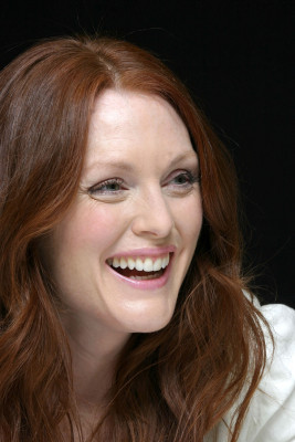 Julianne Moore pic #278600