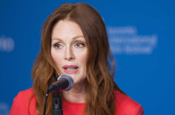 Julianne Moore pic #743140
