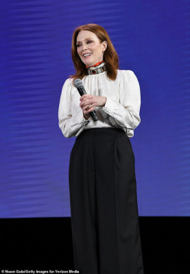 Julianne Moore pic #1129813