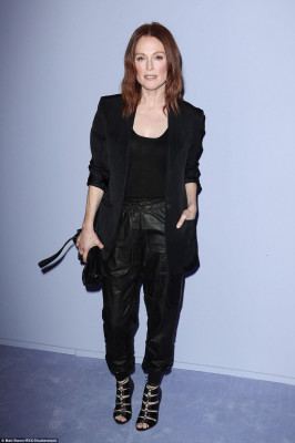Julianne Moore pic #1007403