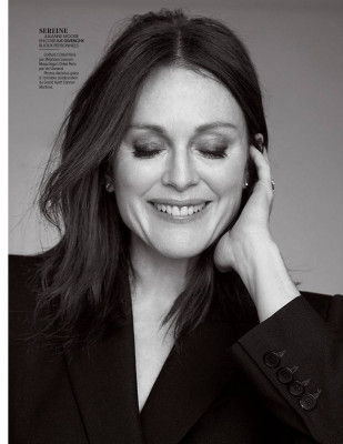 Julianne Moore pic #1060015