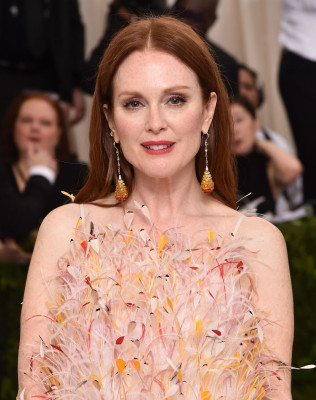 Julianne Moore pic #930031