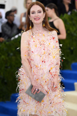 Julianne Moore pic #930030