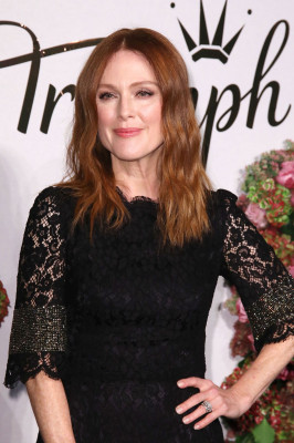 Julianne Moore pic #968911