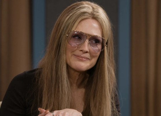 Julianne Moore pic #1232140