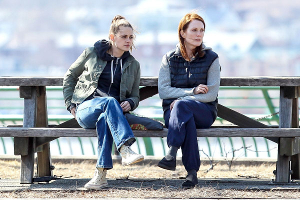 Julianne Moore pic #683372