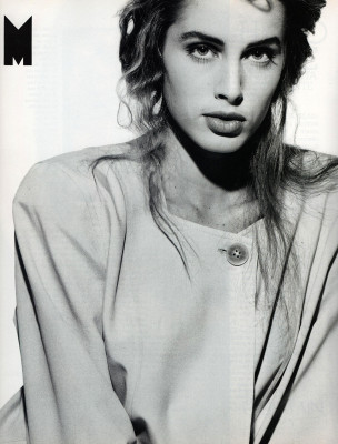 Julie Anderson pic #1329751
