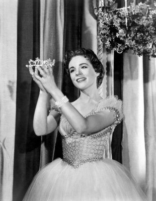 Julie Andrews pic #232778