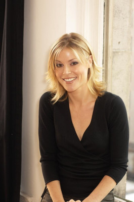 photo 26 in Julie Bowen gallery [id299959] 2010-10-27 00:00:00